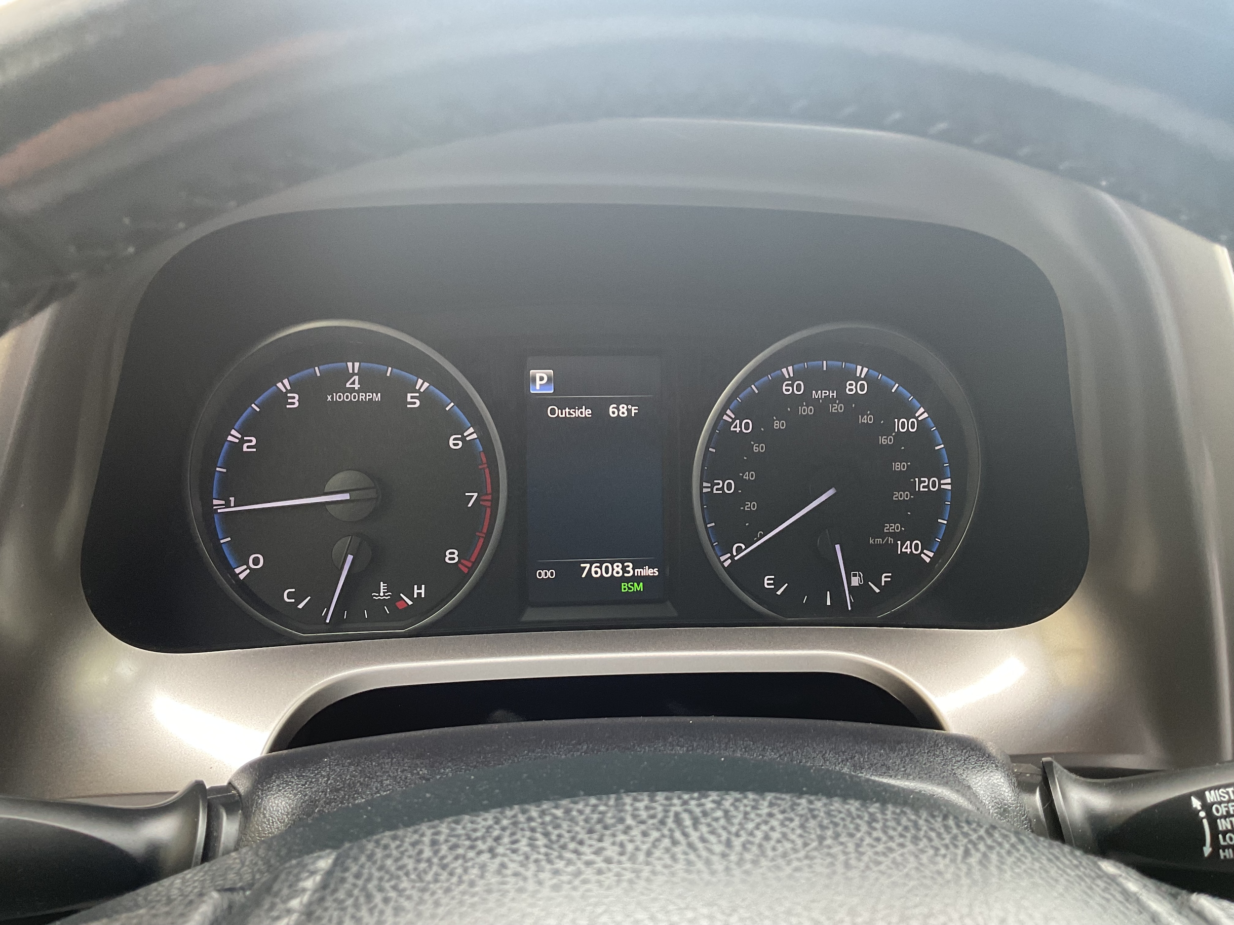 Vehicle image 14 of 18