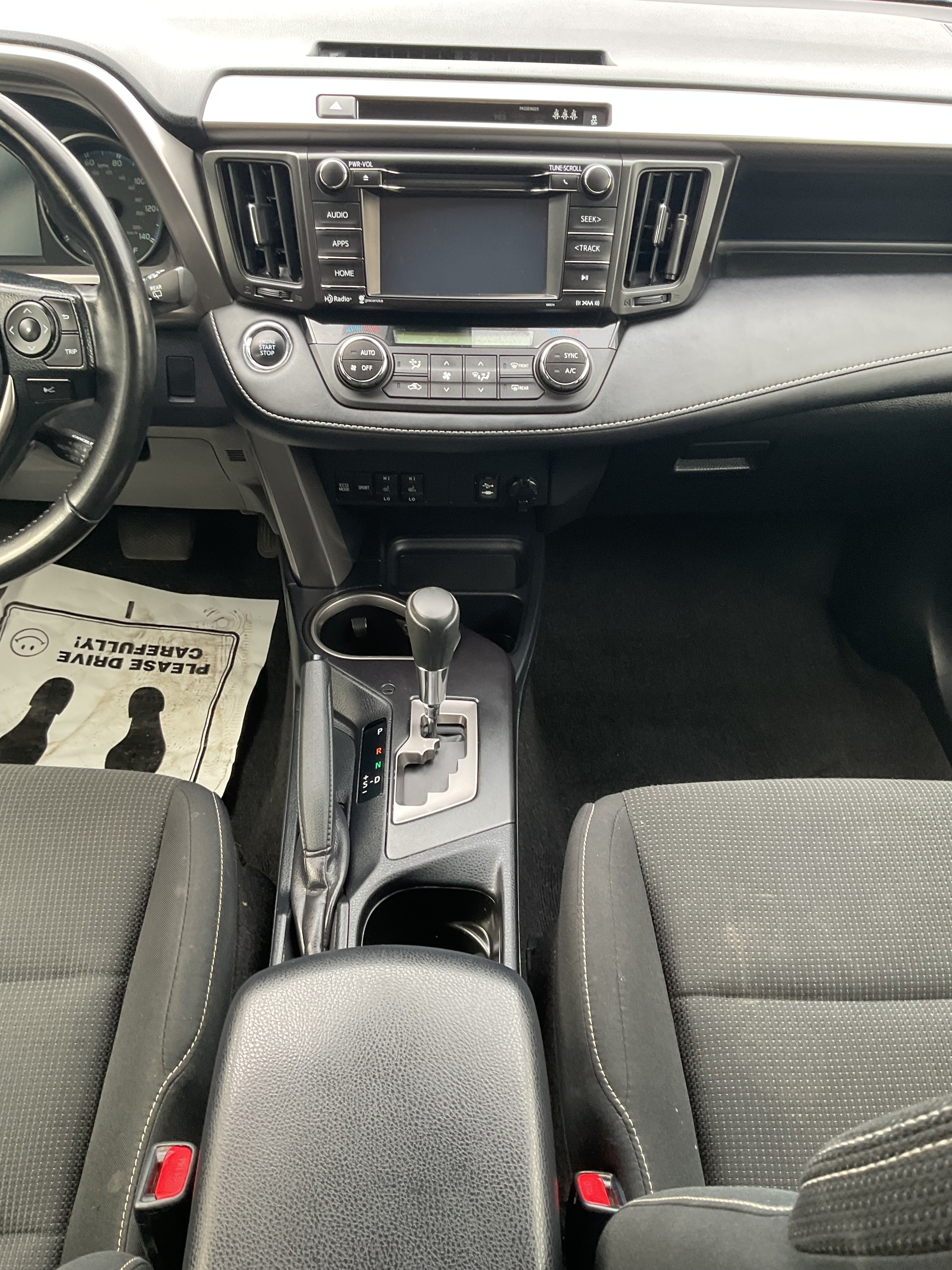 Vehicle image 12 of 18
