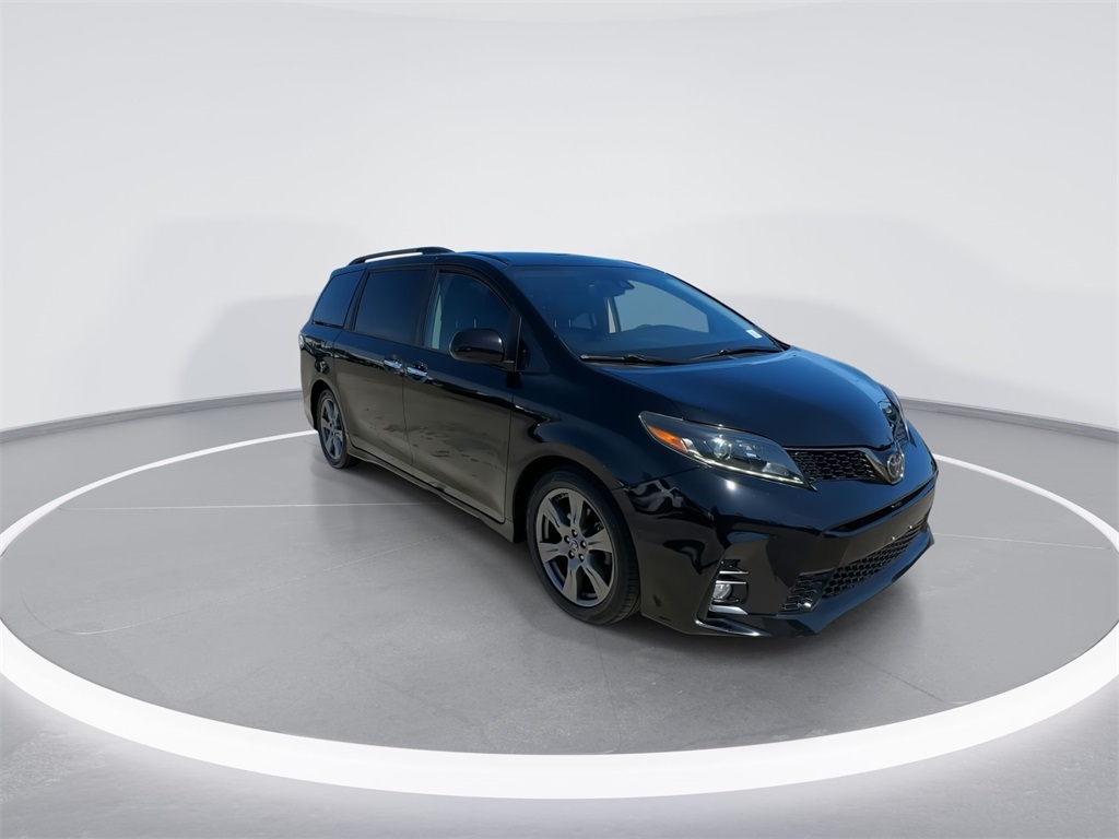 Vehicle image 8 of 37