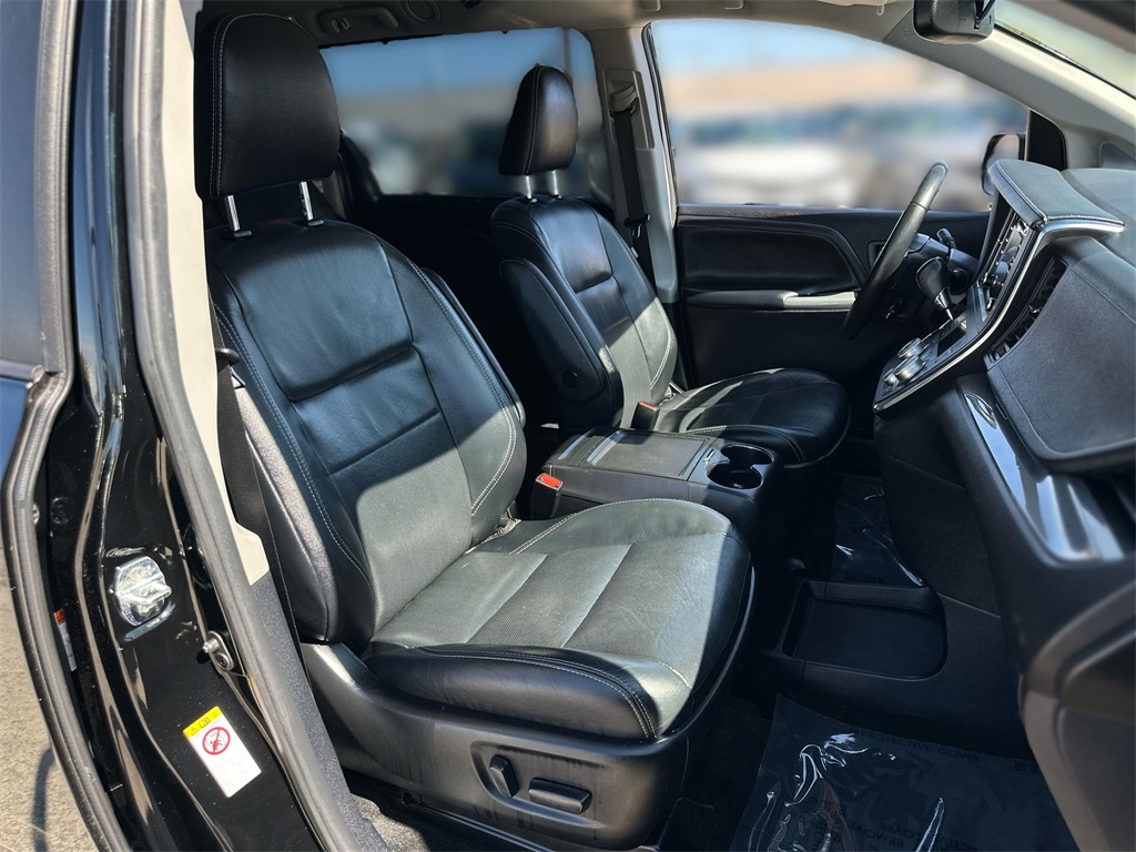 Vehicle image 36 of 37