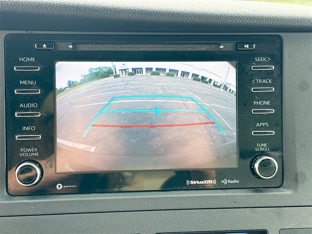 Vehicle image 13 of 27