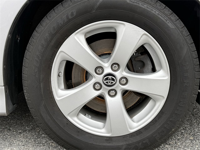 Vehicle image 9 of 24
