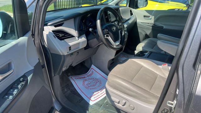 Vehicle image 23 of 23