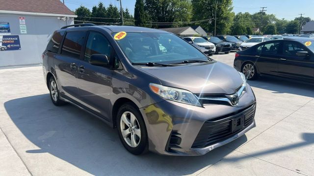 Vehicle image 3 of 23