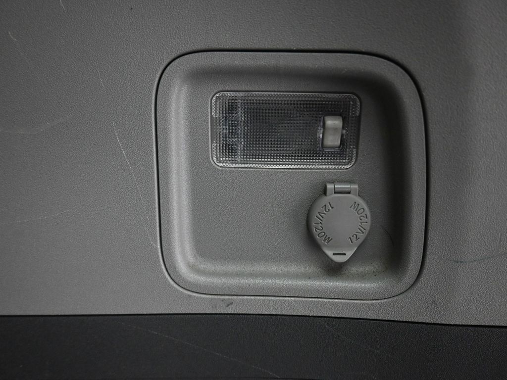 Vehicle image 71 of 79