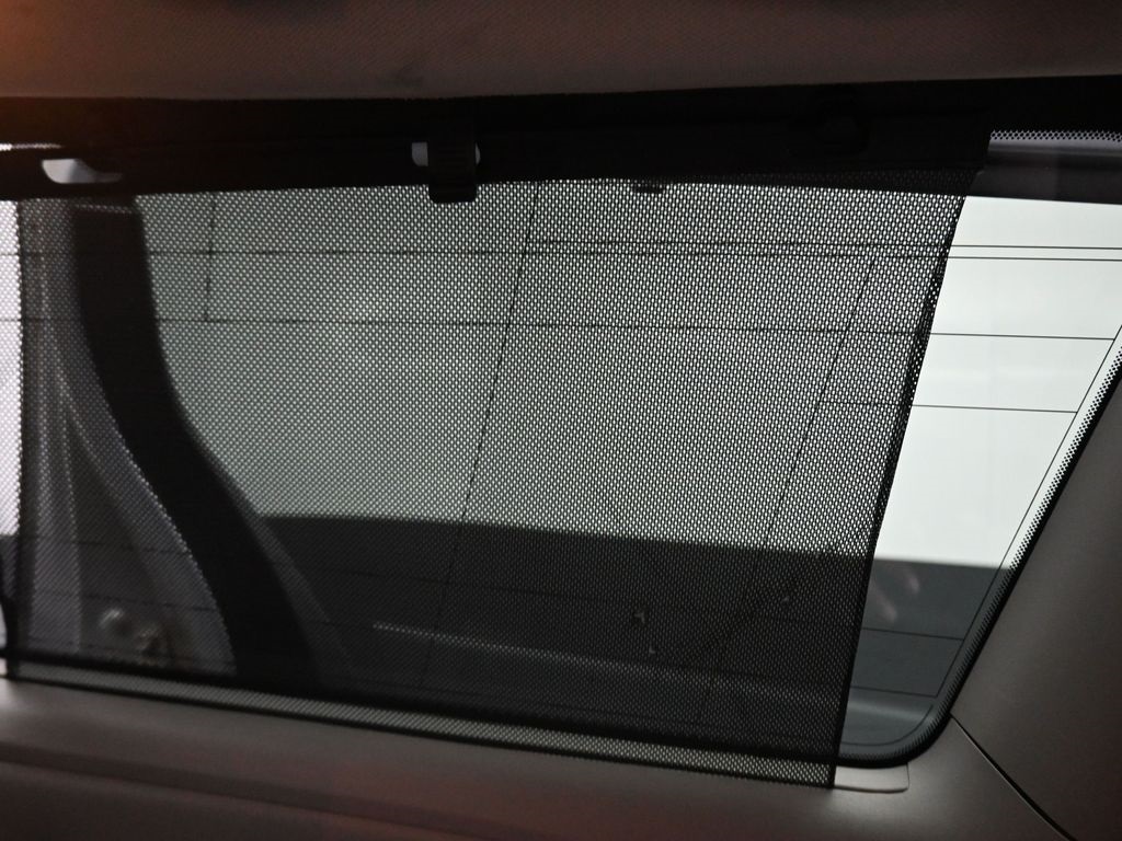 Vehicle image 51 of 79