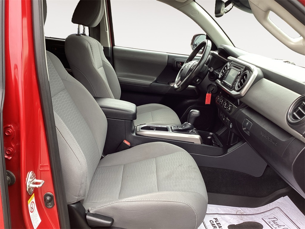 Vehicle image 15 of 22