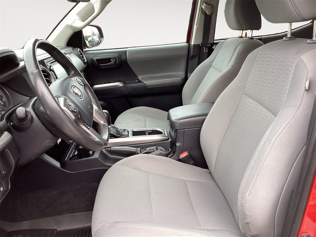 Vehicle image 9 of 22
