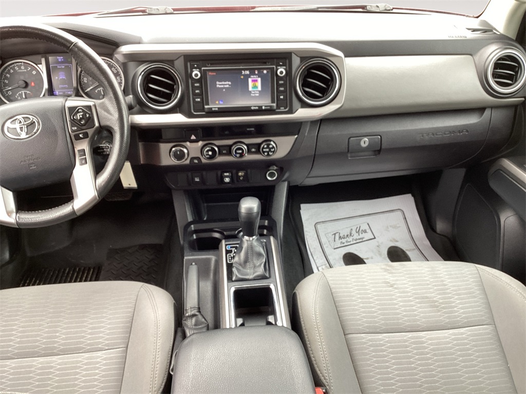 Vehicle image 10 of 22