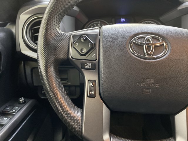 Vehicle image 14 of 28