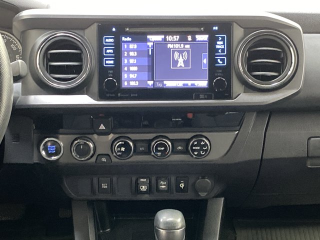 Vehicle image 20 of 28