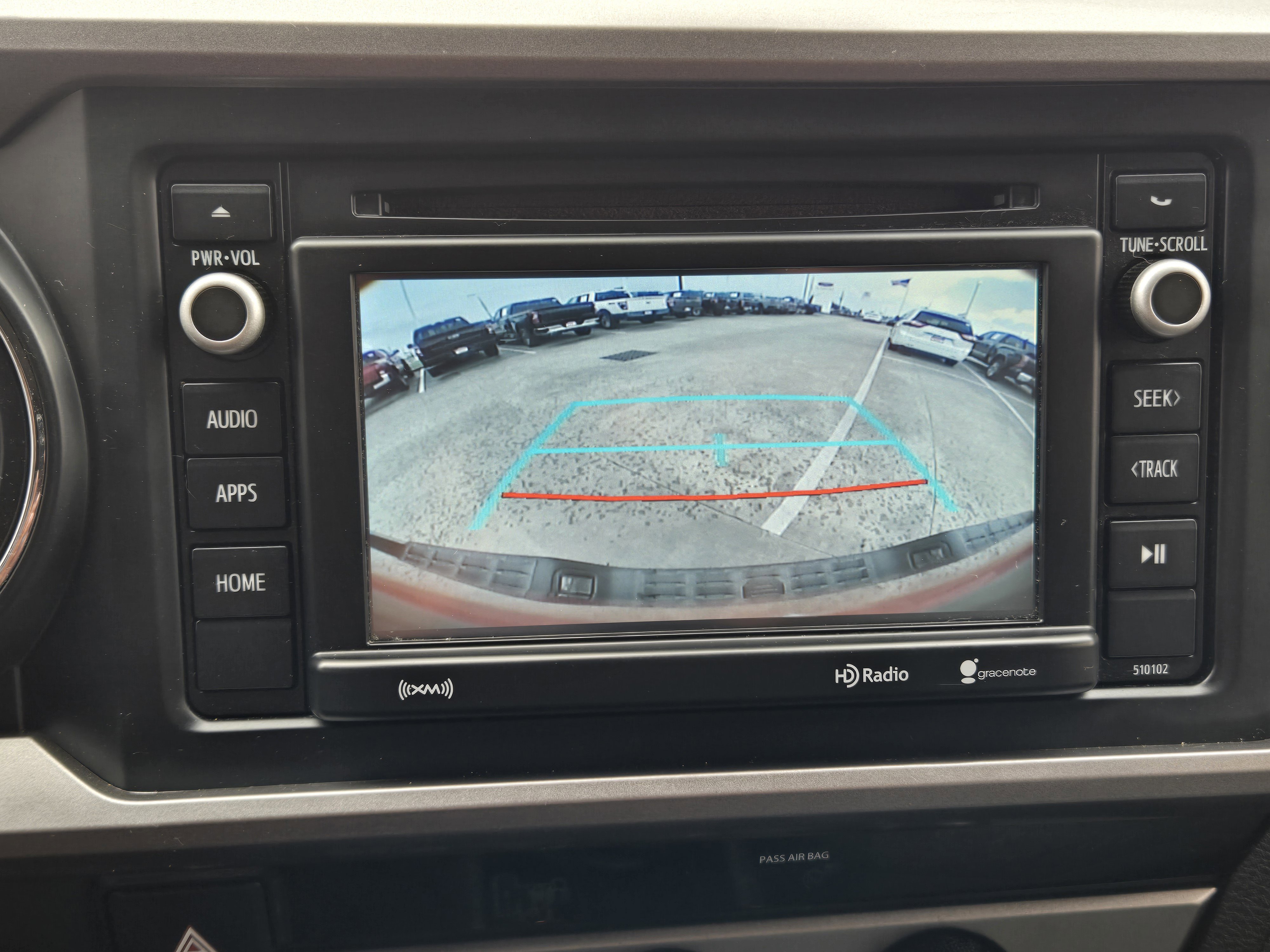 Vehicle image 18 of 30