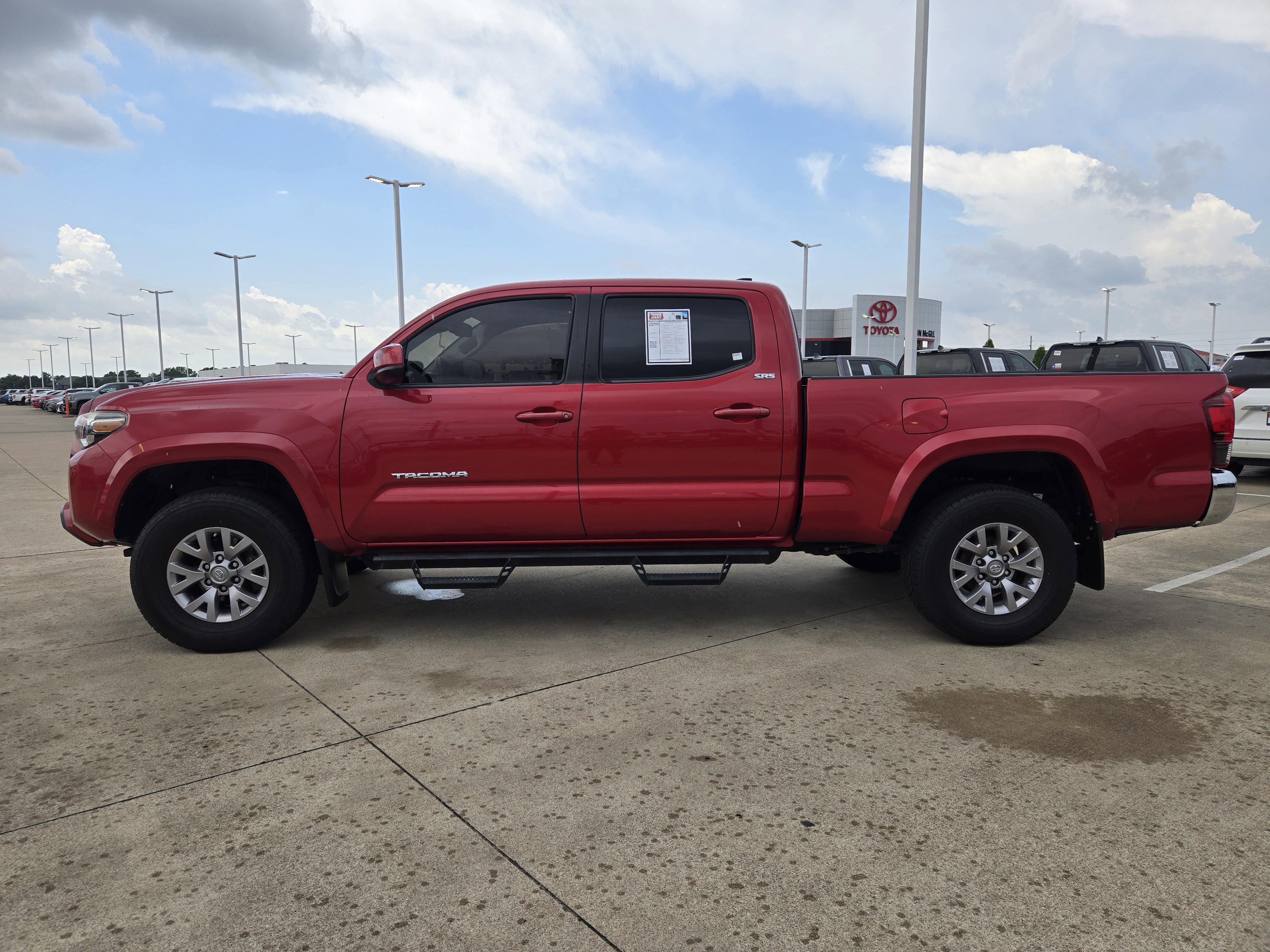 Vehicle image 7 of 30