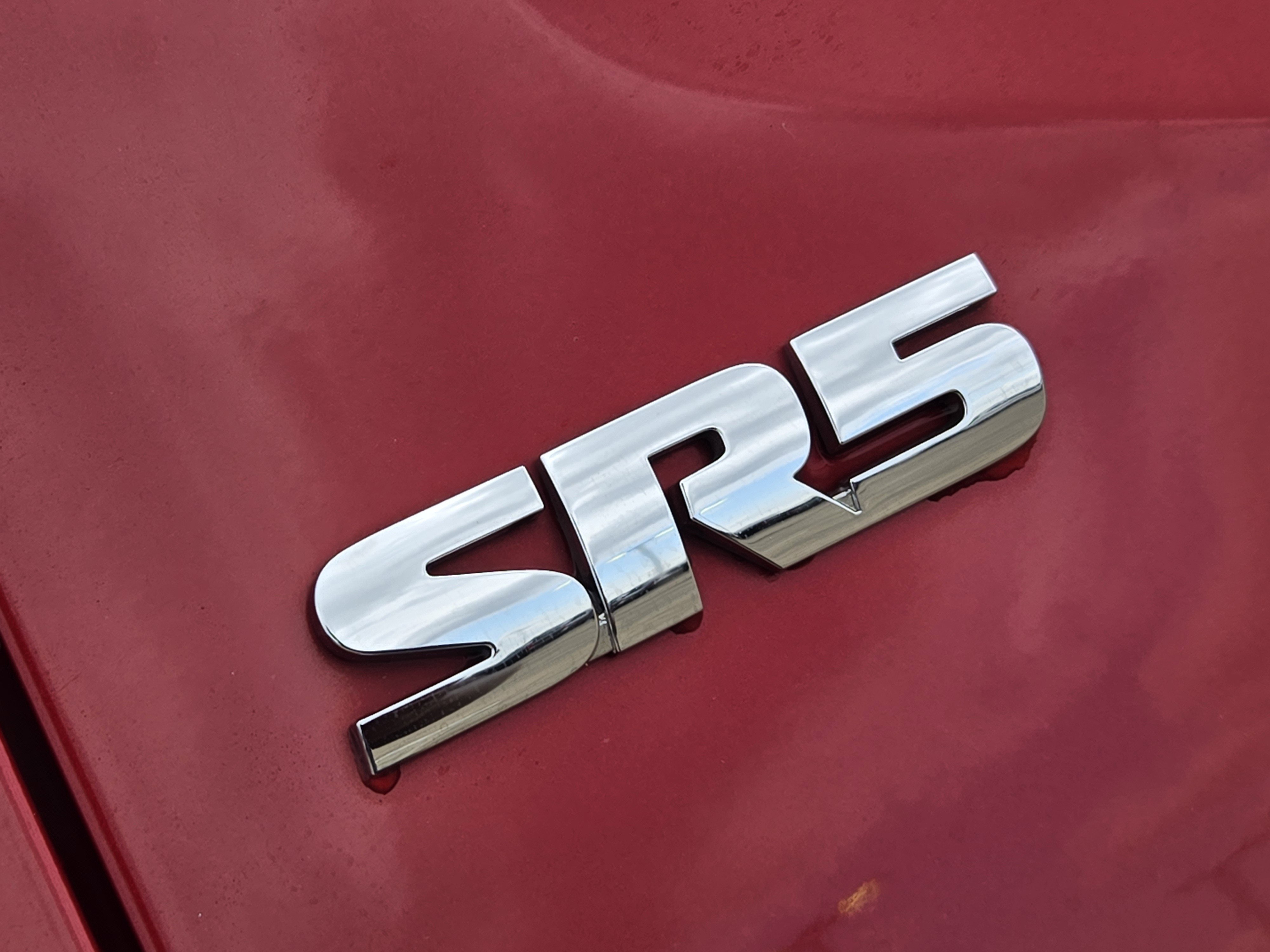 Vehicle image 12 of 30