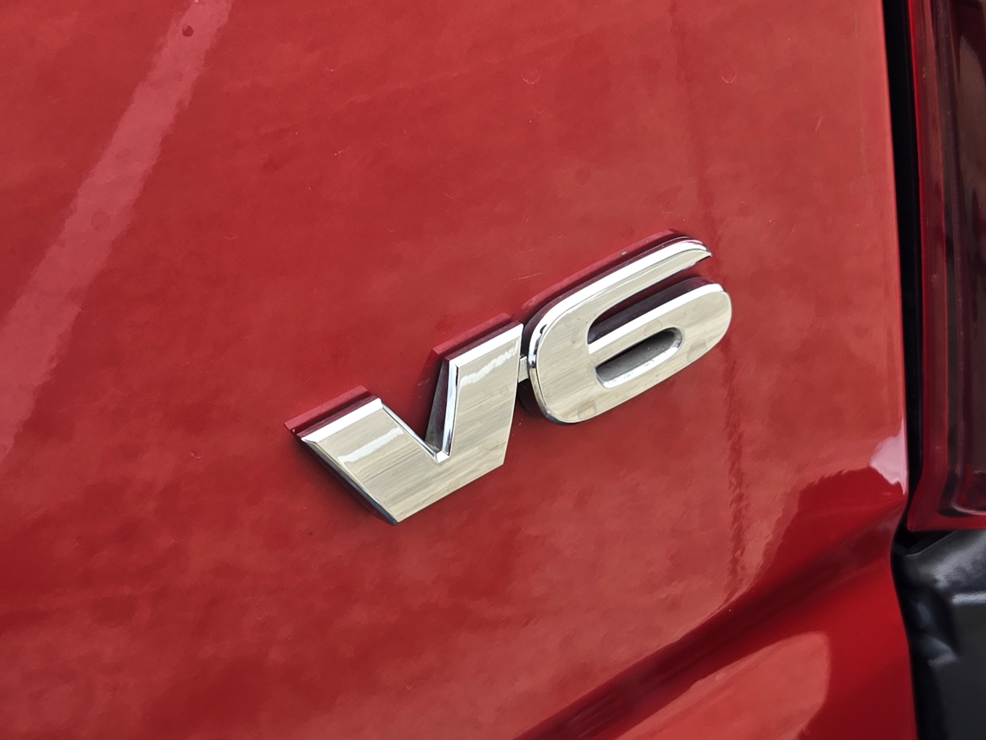 Vehicle image 13 of 30