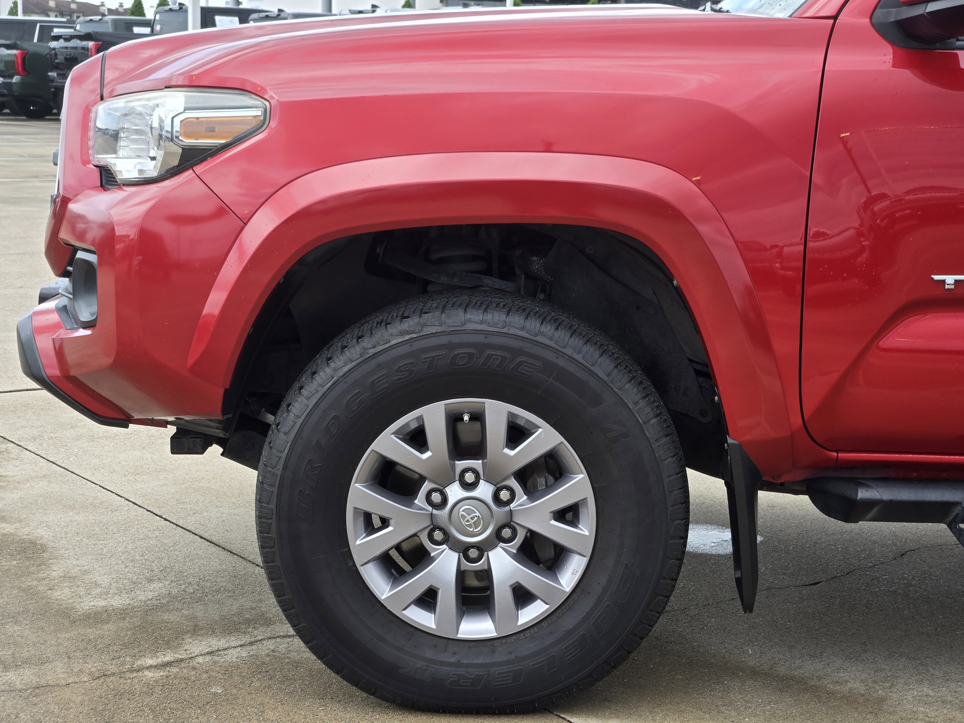 Vehicle image 8 of 30