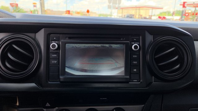 Vehicle image 19 of 30