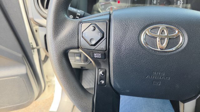 Vehicle image 25 of 30