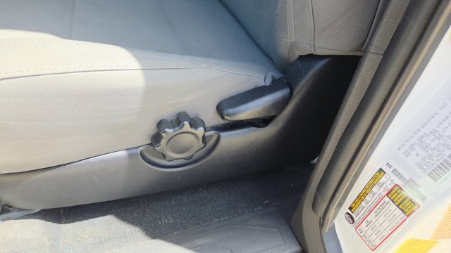 Vehicle image 12 of 30