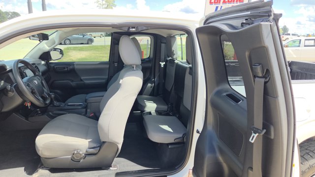 Vehicle image 15 of 30