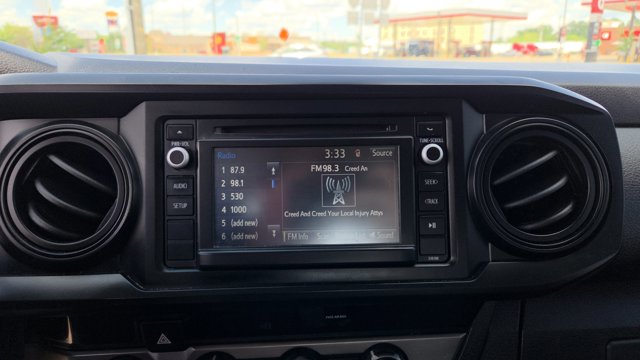 Vehicle image 18 of 30