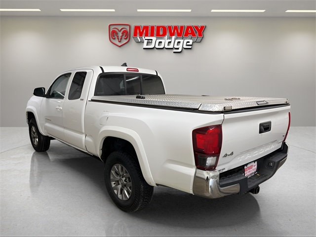 Vehicle image 6 of 27