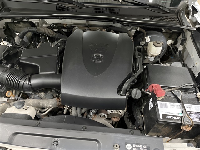 Vehicle image 22 of 27