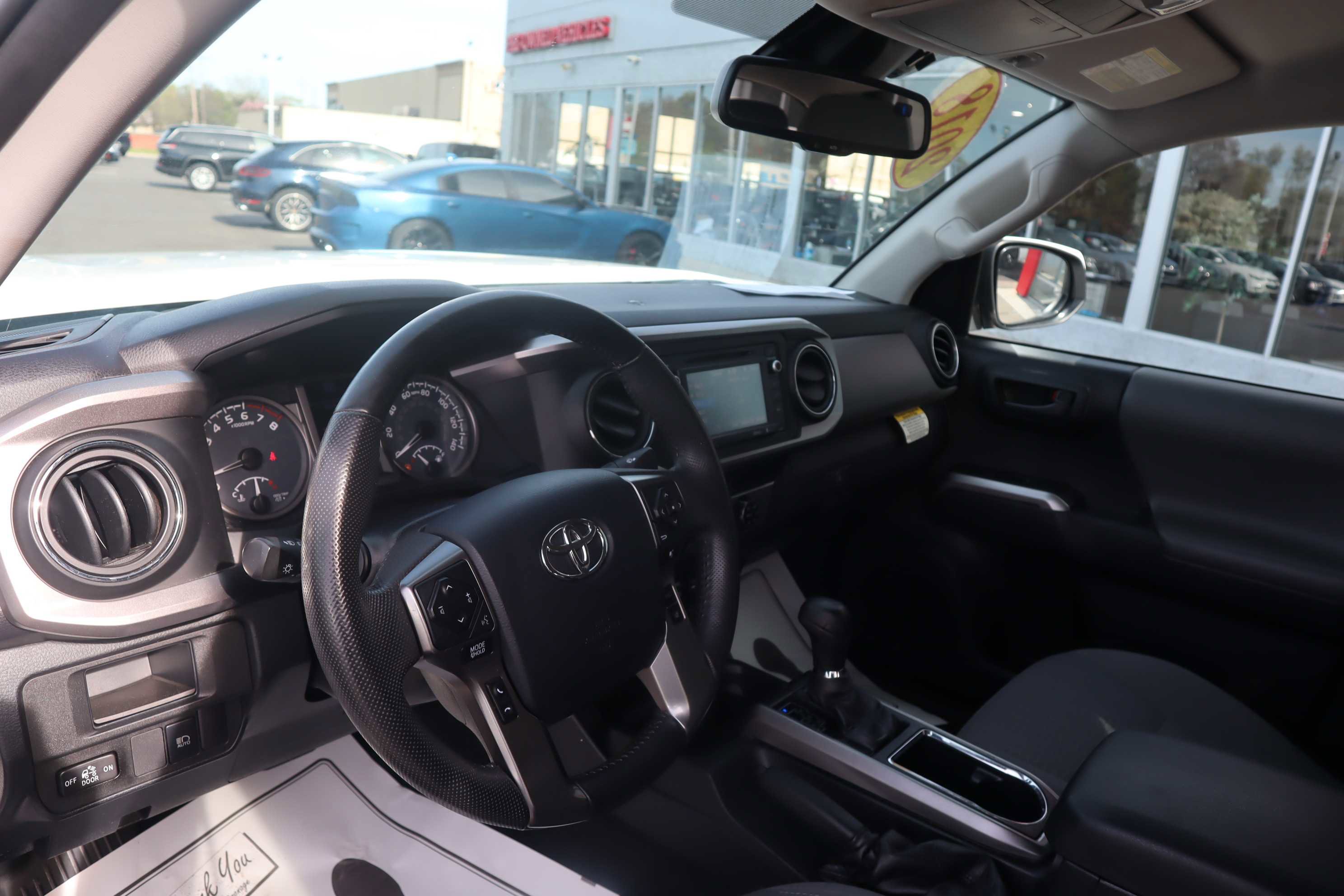 Vehicle image 8 of 17