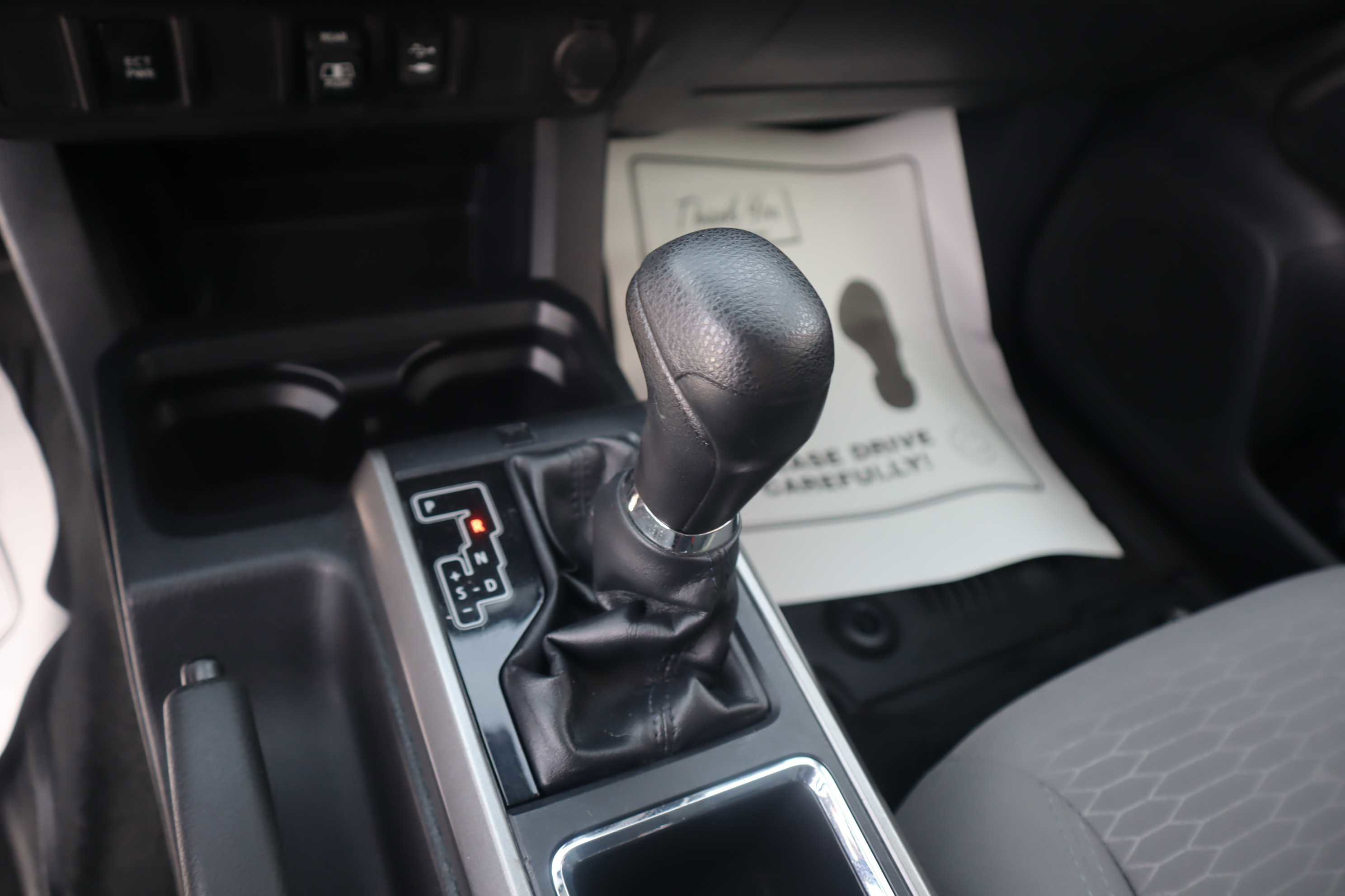Vehicle image 16 of 17