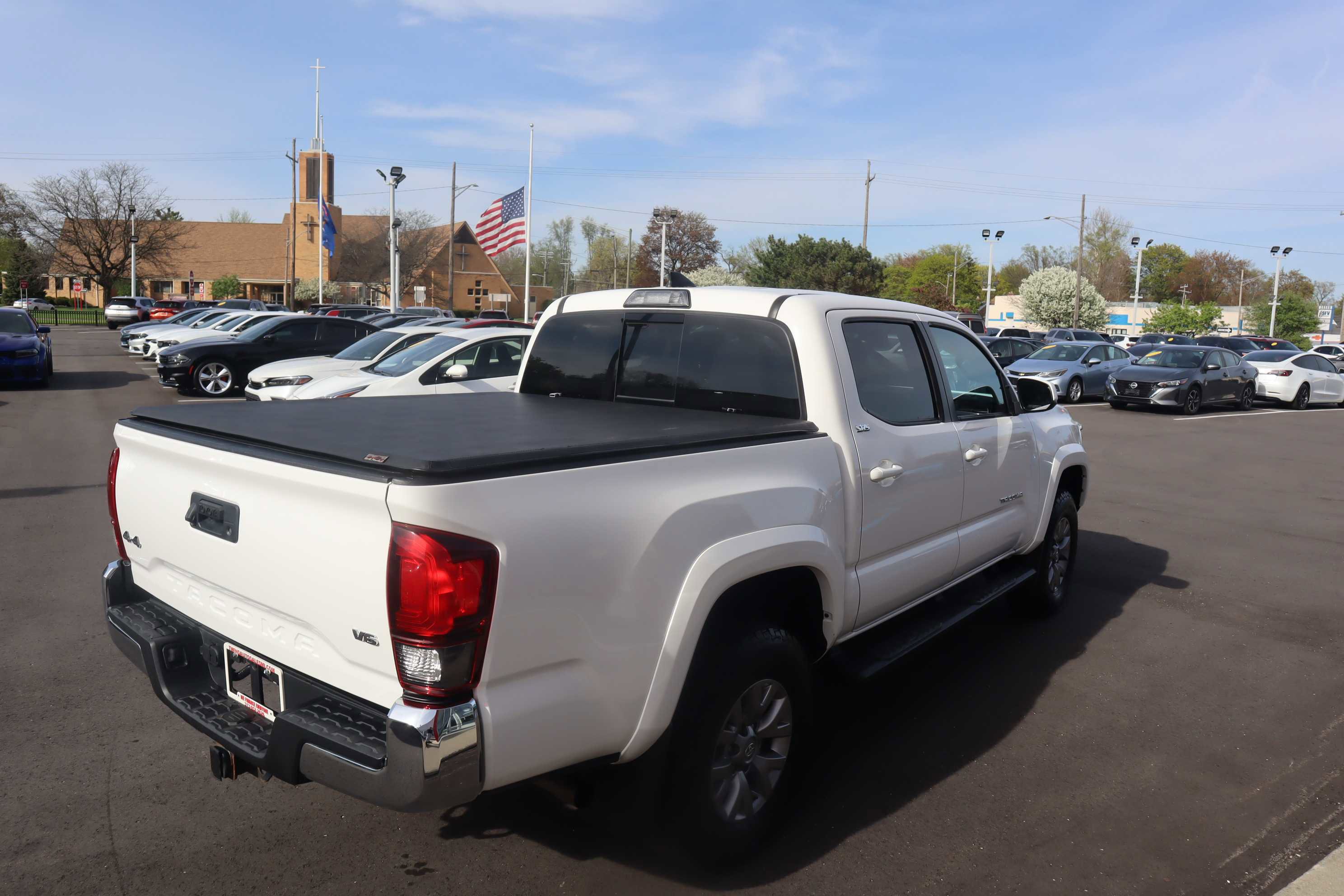 Vehicle image 3 of 17