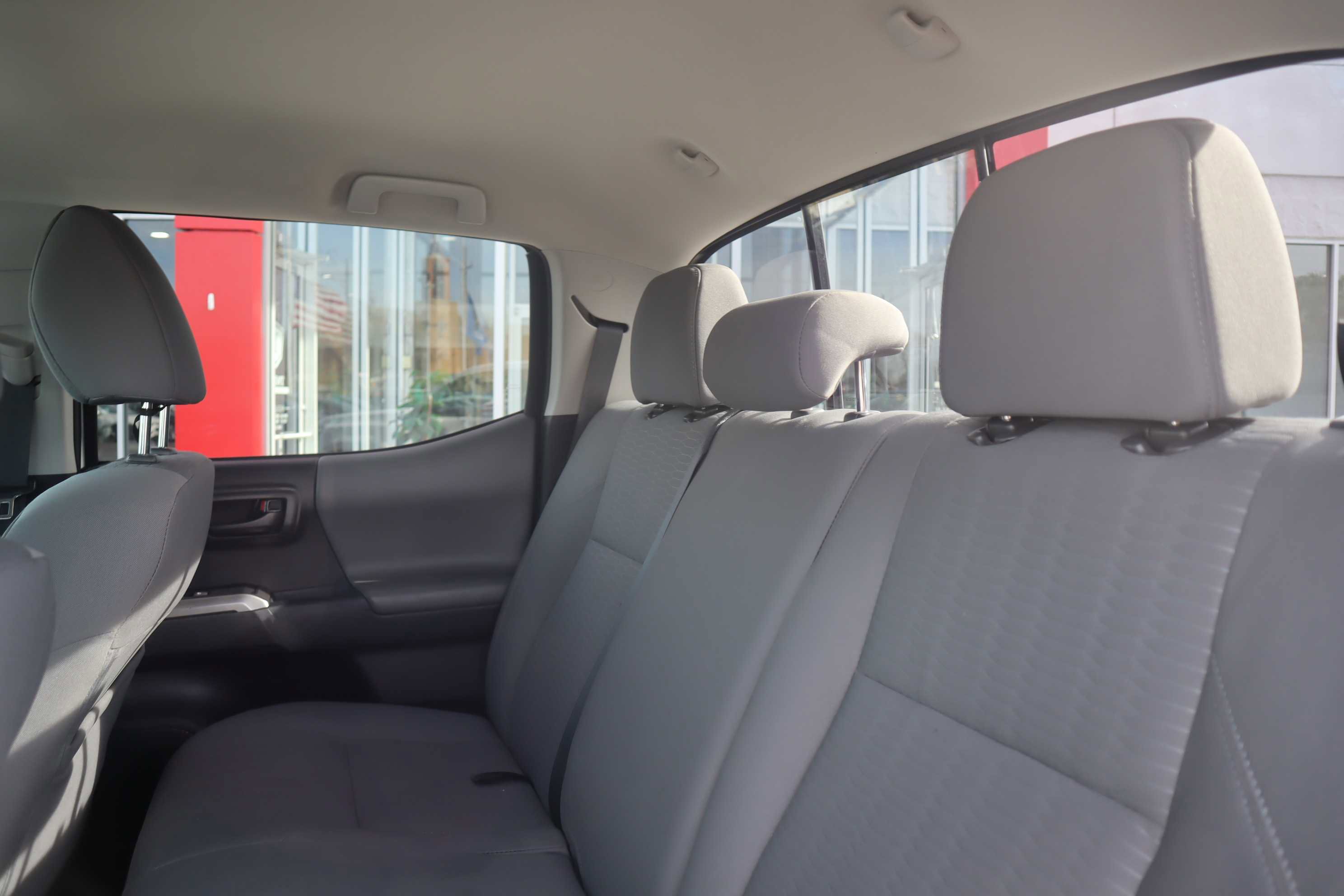 Vehicle image 10 of 17