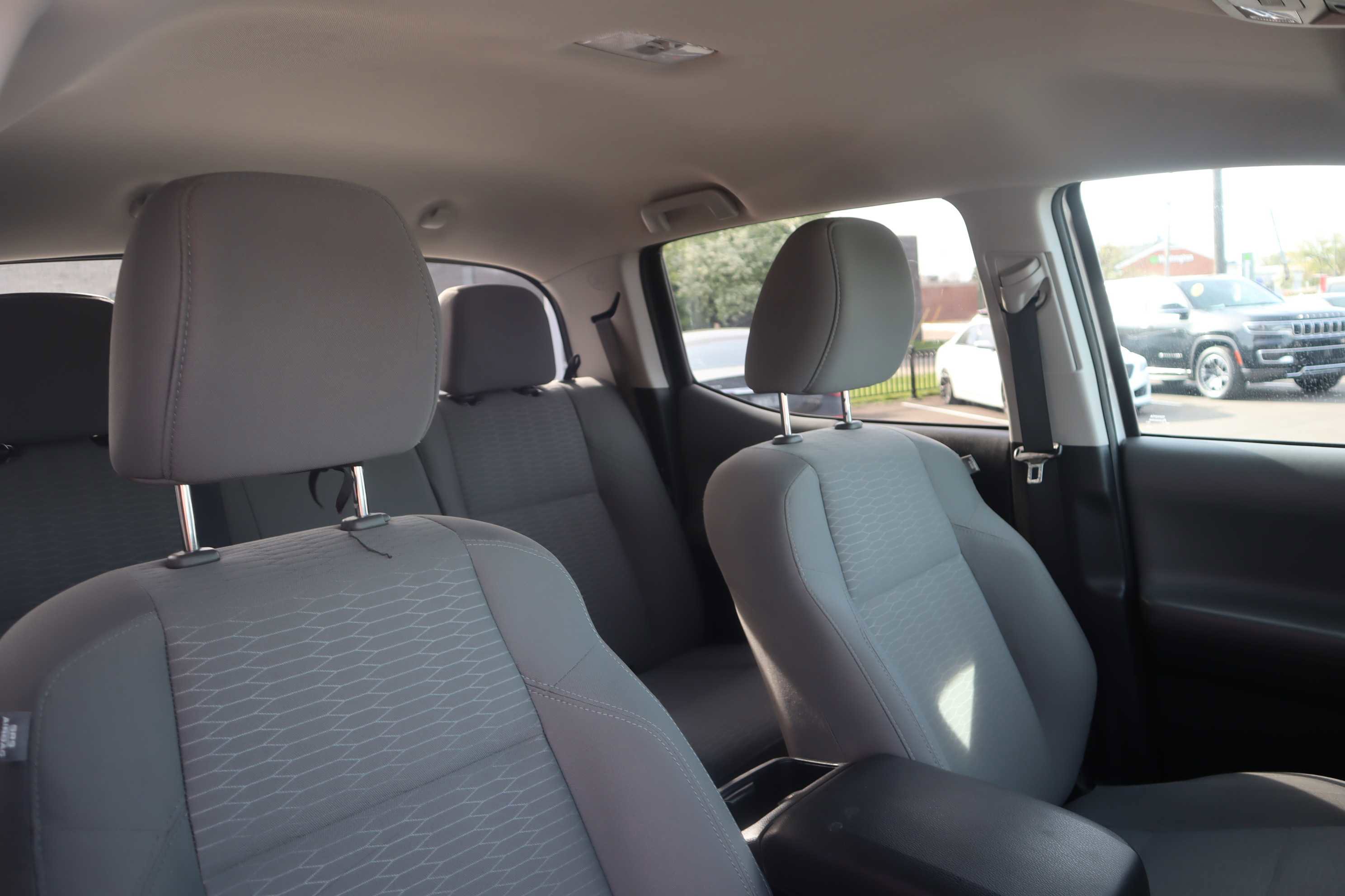 Vehicle image 12 of 17