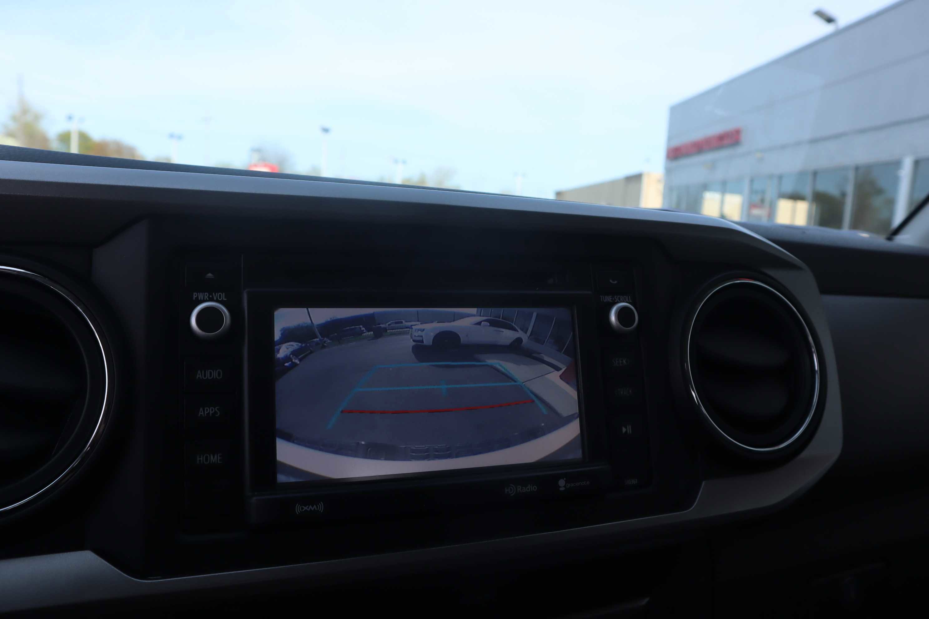 Vehicle image 14 of 17