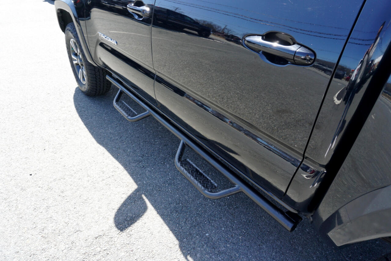 Vehicle image 8 of 23