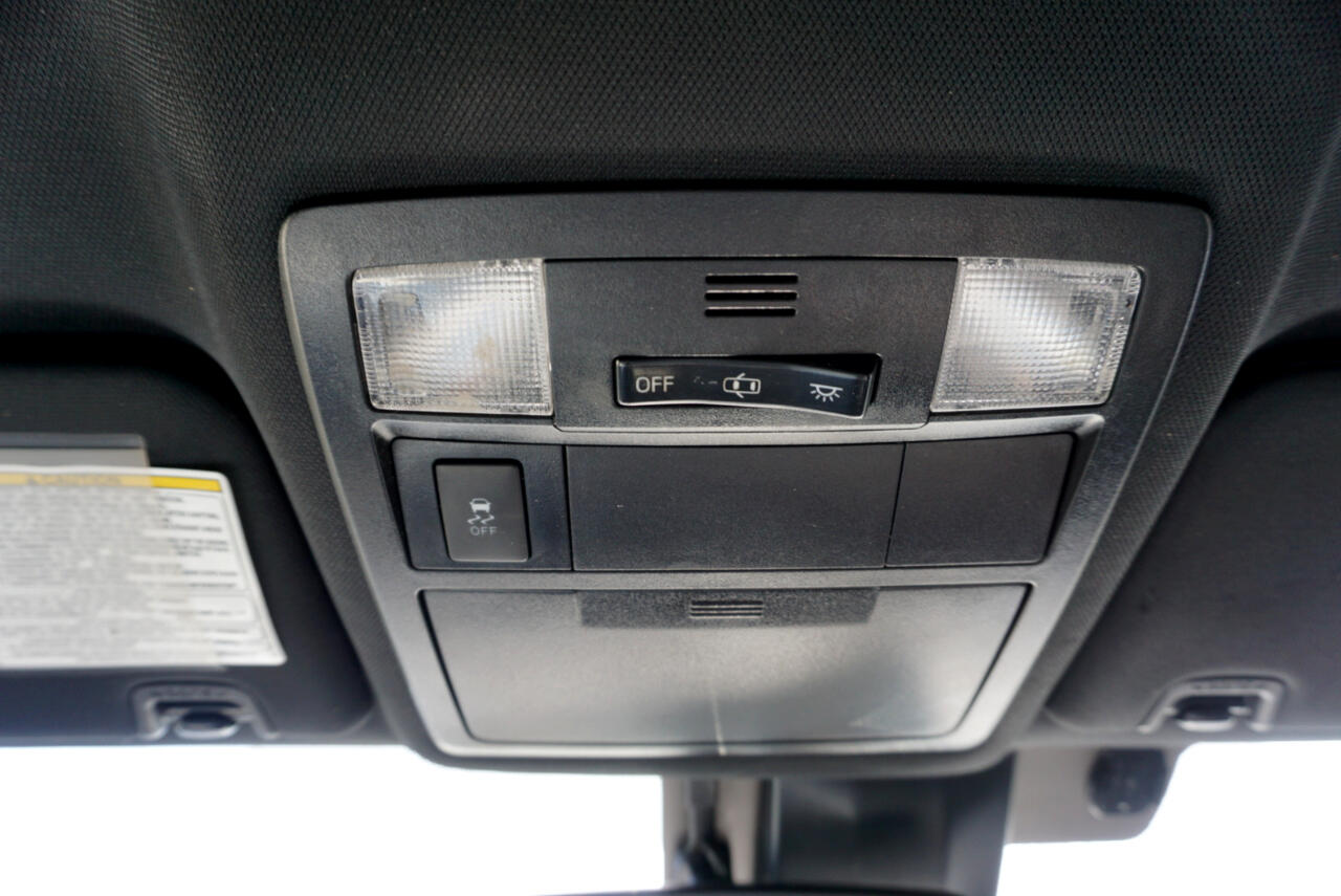 Vehicle image 23 of 23