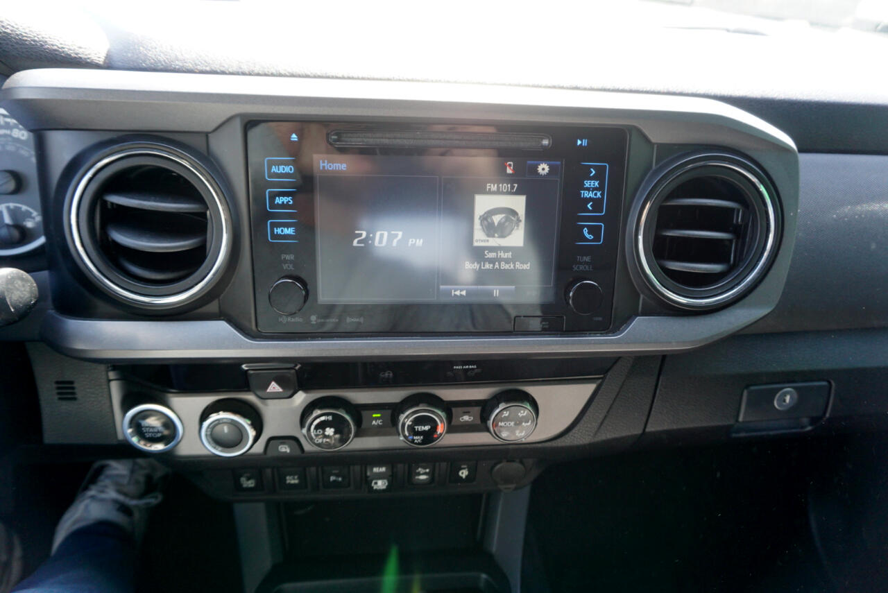 Vehicle image 16 of 23
