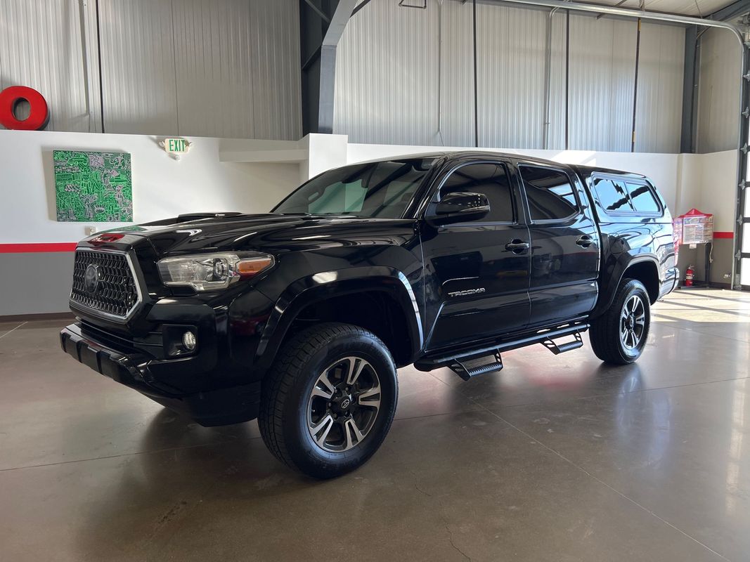 Vehicle image 2 of 113