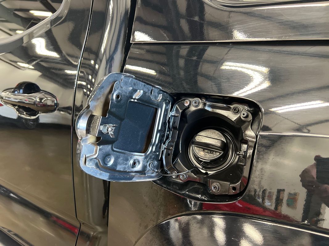 Vehicle image 41 of 113