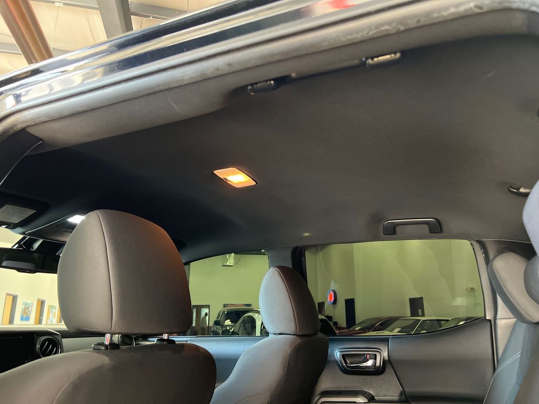 Vehicle image 112 of 113