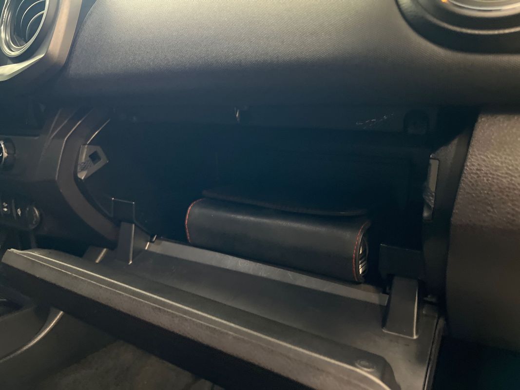 Vehicle image 101 of 113