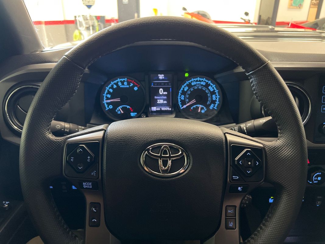 Vehicle image 79 of 113