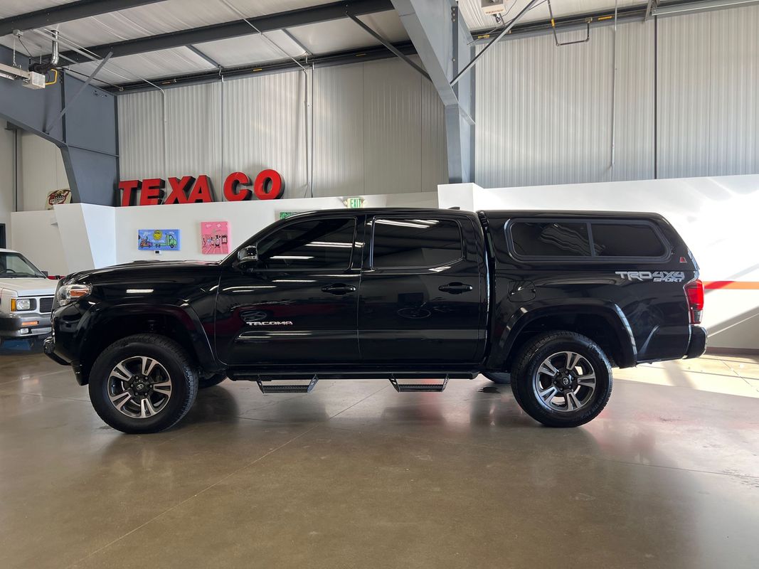 Vehicle image 20 of 113