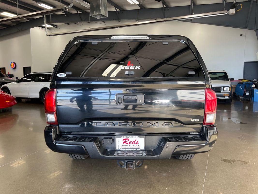 Vehicle image 16 of 113