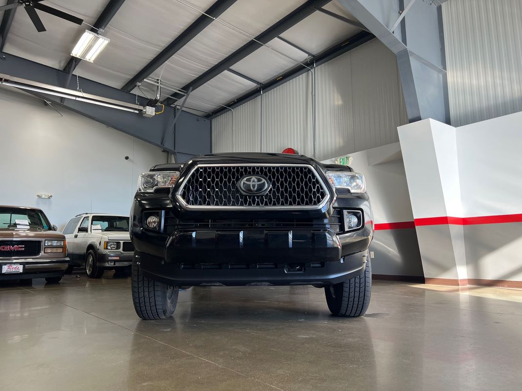 Vehicle image 5 of 113