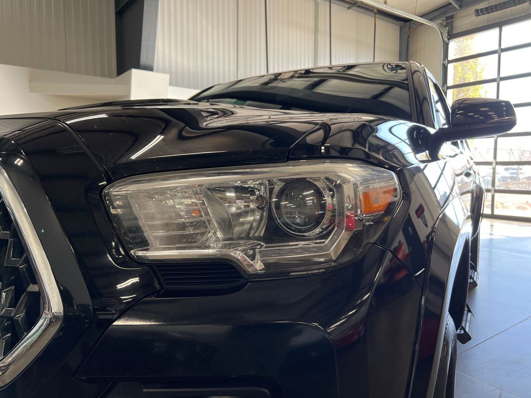 Vehicle image 35 of 113
