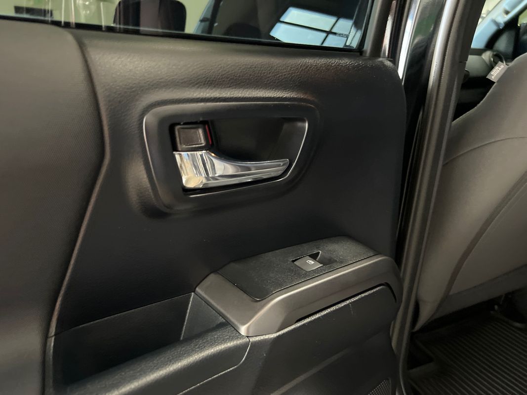 Vehicle image 109 of 113