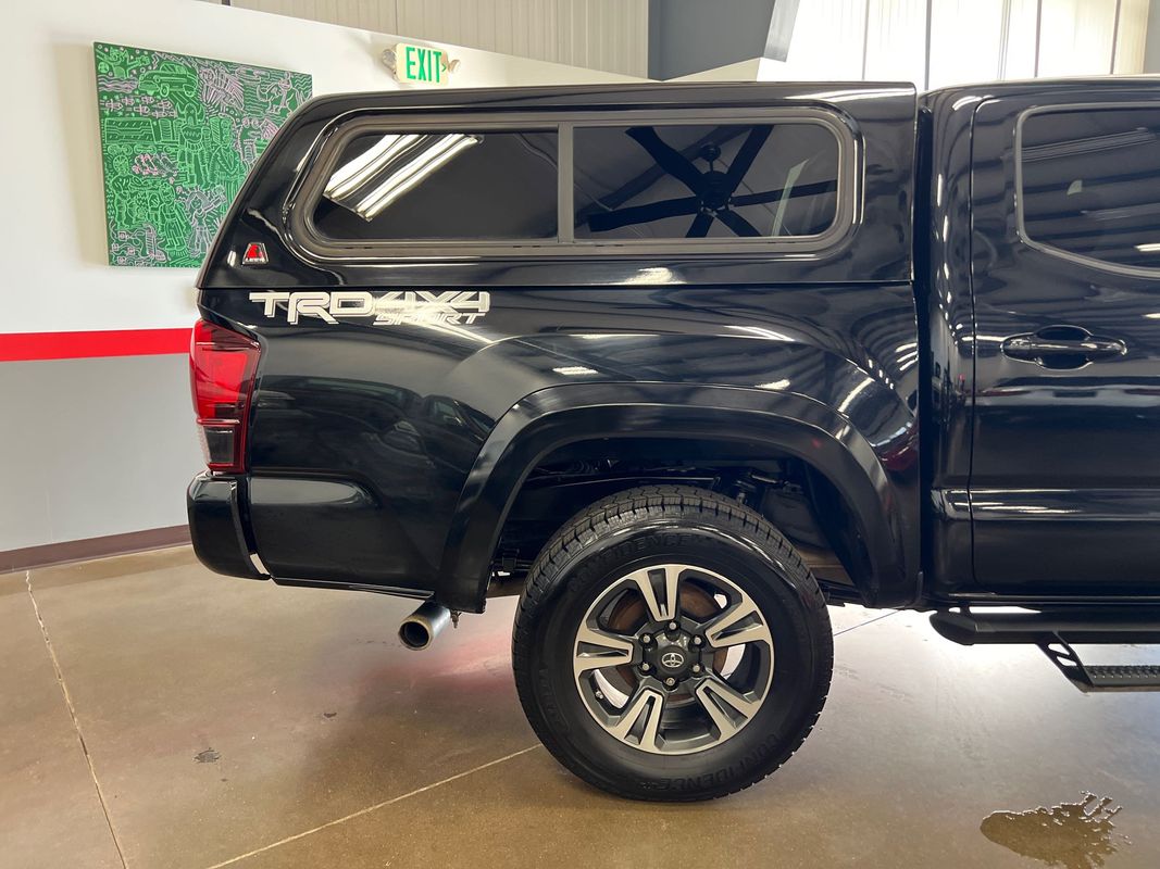 Vehicle image 19 of 113