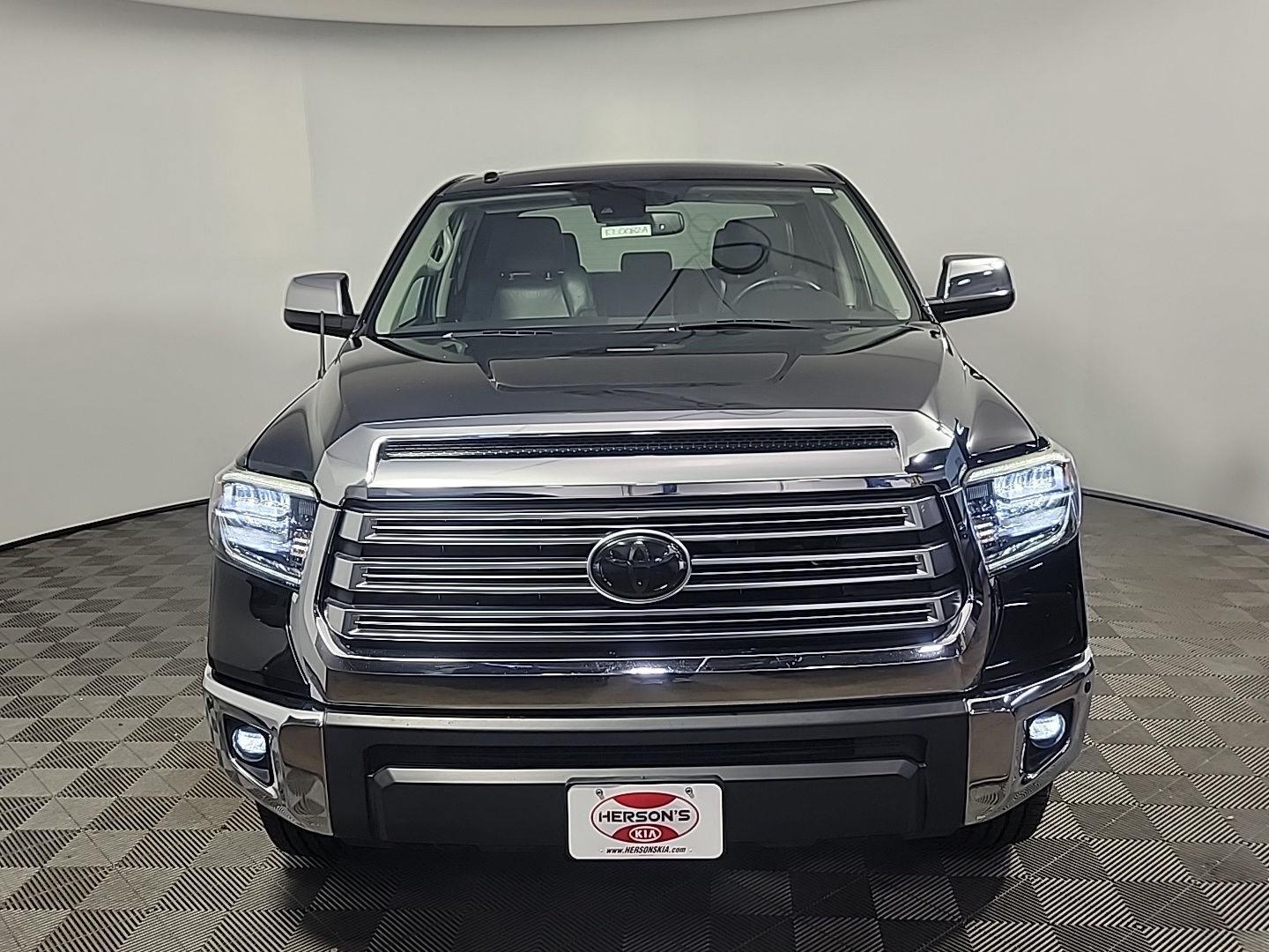 2018 Toyota Tundra Limited Image 3 of 35