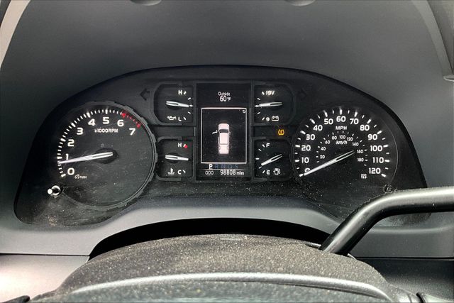 Vehicle image 19 of 32