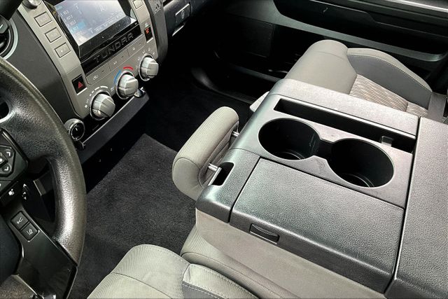 Vehicle image 13 of 32